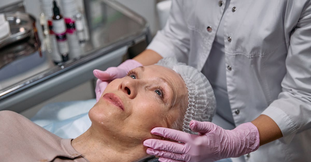 découvrez l'expertise des dermatologues pour le soin de votre peau. obtenez des conseils professionnels sur les traitements de l'acné, de l'eczéma, du psoriasis et bien plus encore. votre peau mérite les meilleurs soins !