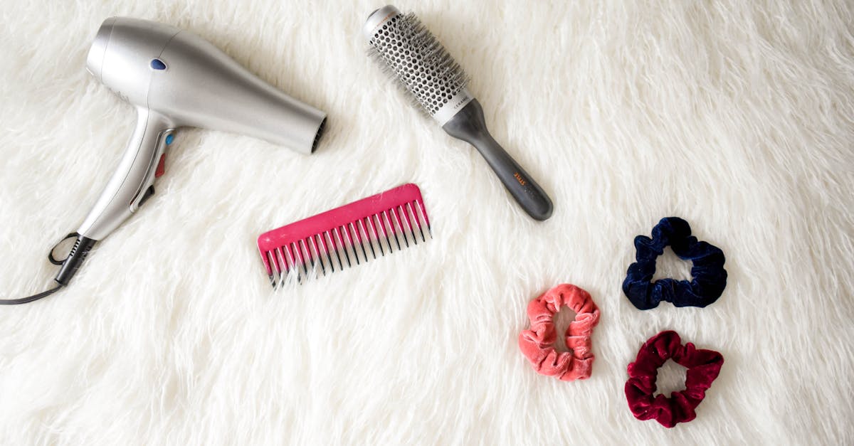 découvrez des conseils et solutions efficaces pour lutter contre la perte de cheveux. apprenez les causes, les traitements et les remèdes naturels pour restaurer votre chevelure et retrouver confiance en vous.